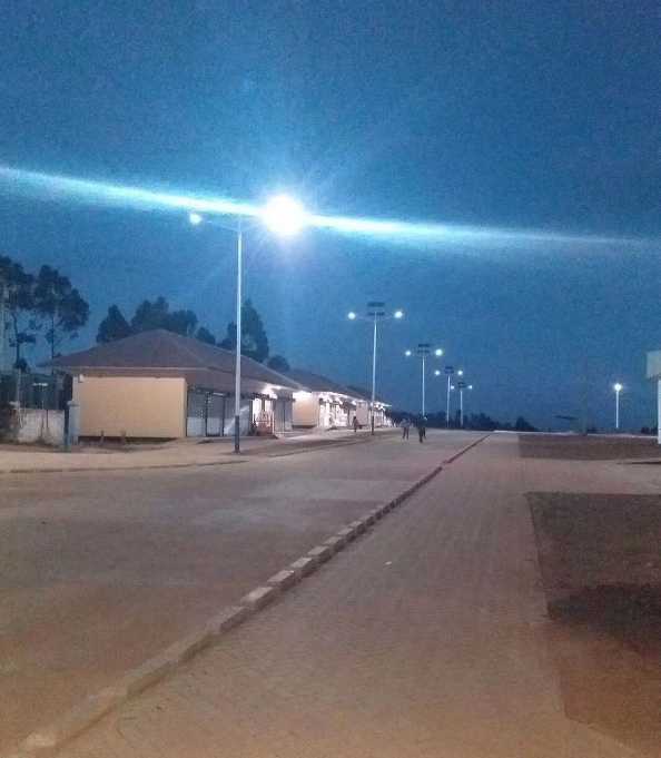 桃园市非洲科特迪瓦太阳能路灯工程